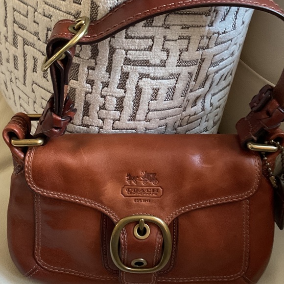 Vintage Coach Bleeker small flap Shoulder Bag in brown leather - Picture 7 of 8